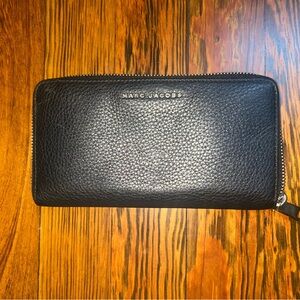 Marc Jacobs Pebbled Black Leather Zip Wallet with Silver Logo